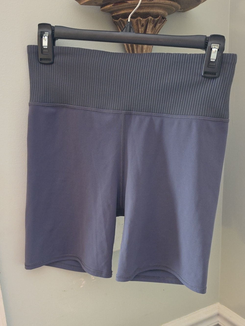 Blue-gray Vuori Rib Studio Bike shorts - Like NEW